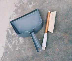 dustpan and brush